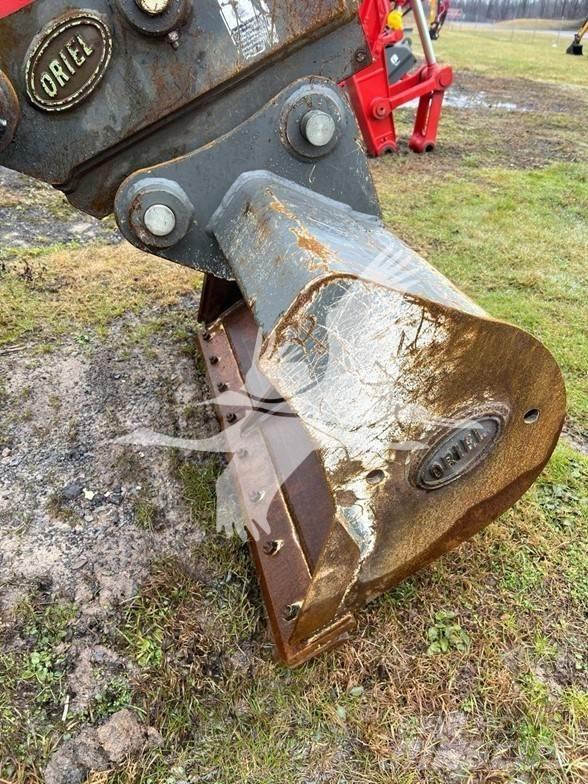  Oriel 80X3 Buckets