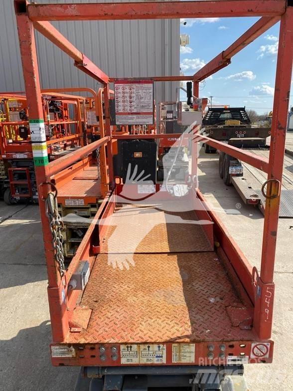 SkyJack SJ3219 Scissor Lifts