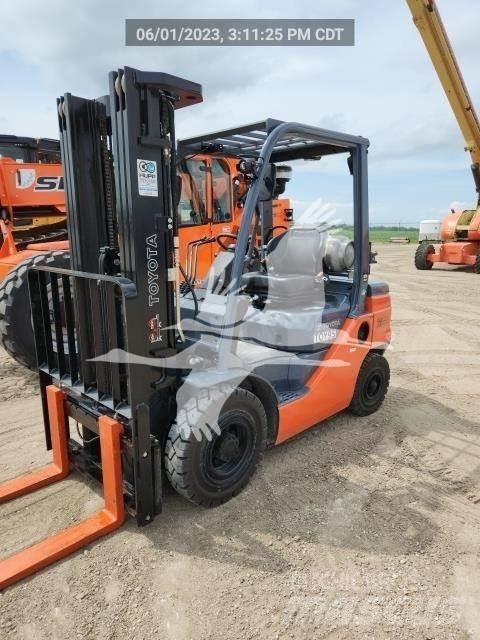Toyota 8FGU25 Diesel Forklifts