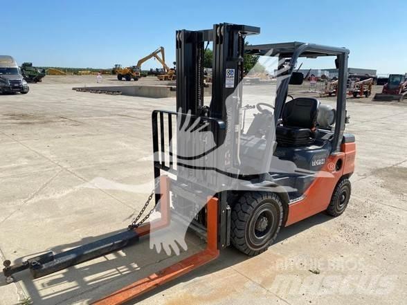 Toyota 8FGU25 Diesel Forklifts