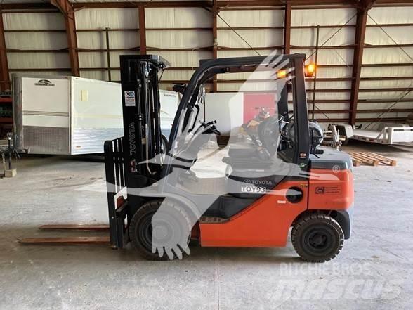 Toyota 8FGU25 Diesel Forklifts