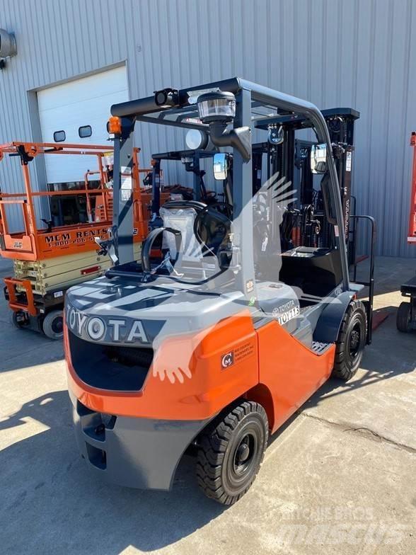 Toyota 8FGU25 Diesel Forklifts