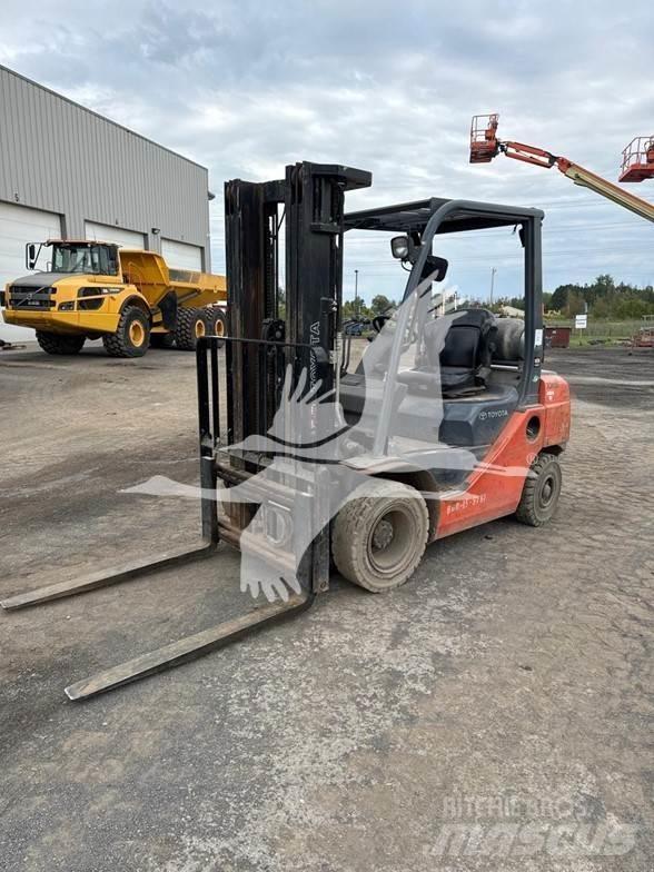 Toyota 8FGU25 Diesel Forklifts