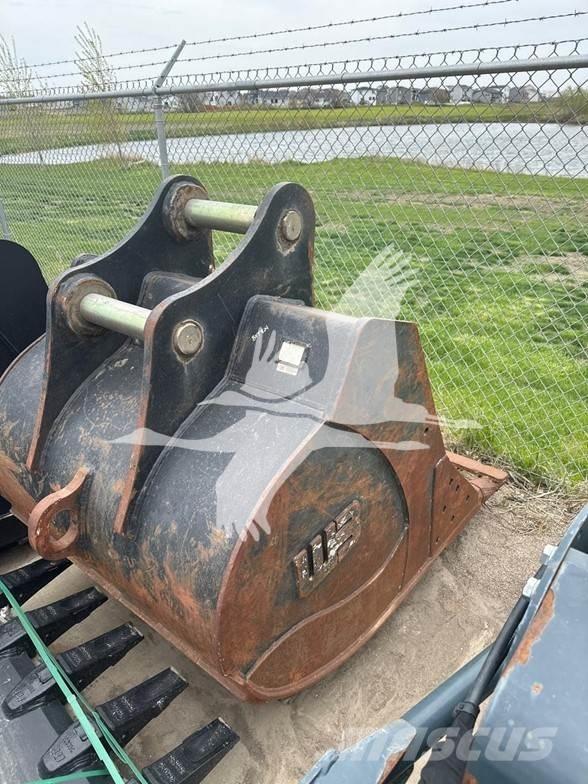  WB SK 270SR Buckets