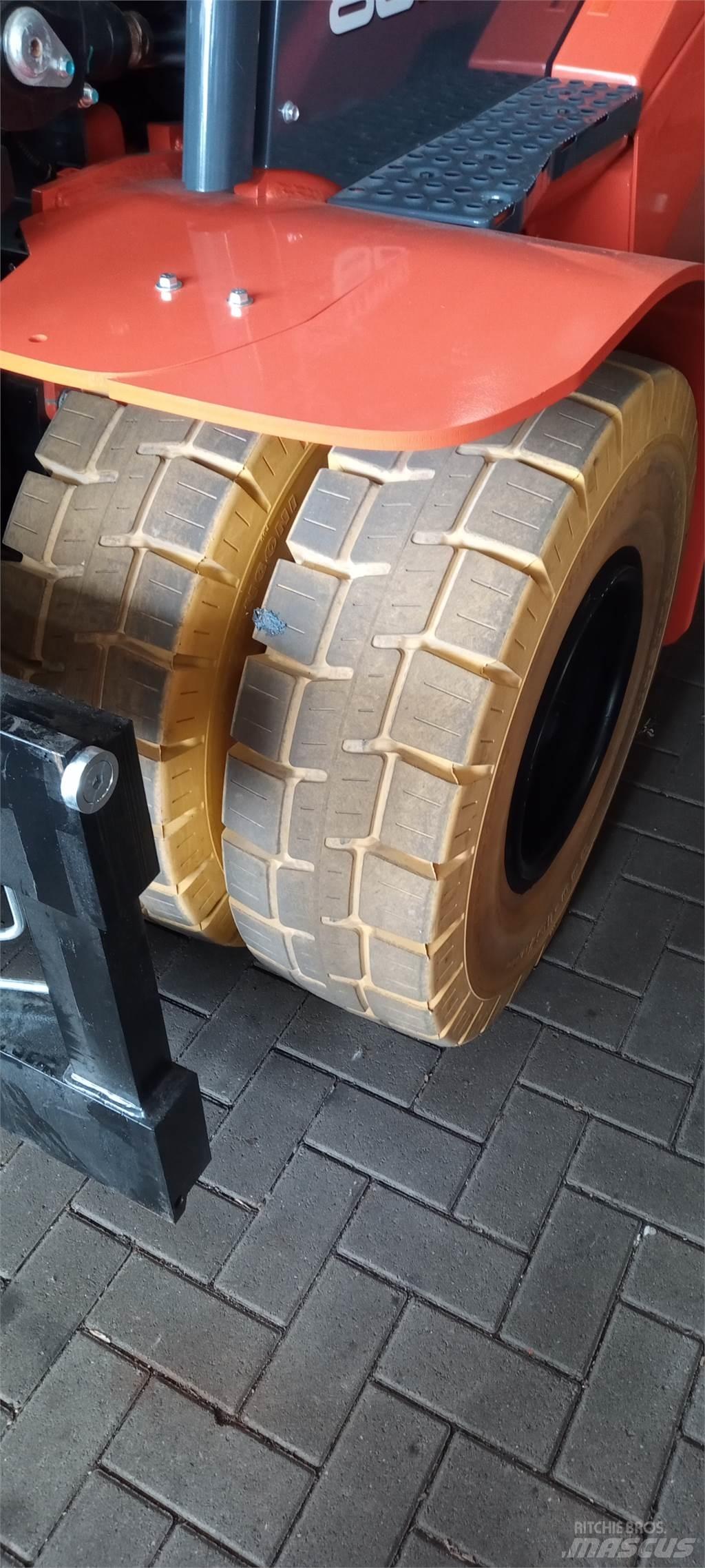 Toyota 9FBH80T Electric Forklifts
