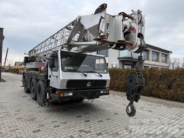 Grove GMK 3050 Mobile and all terrain cranes