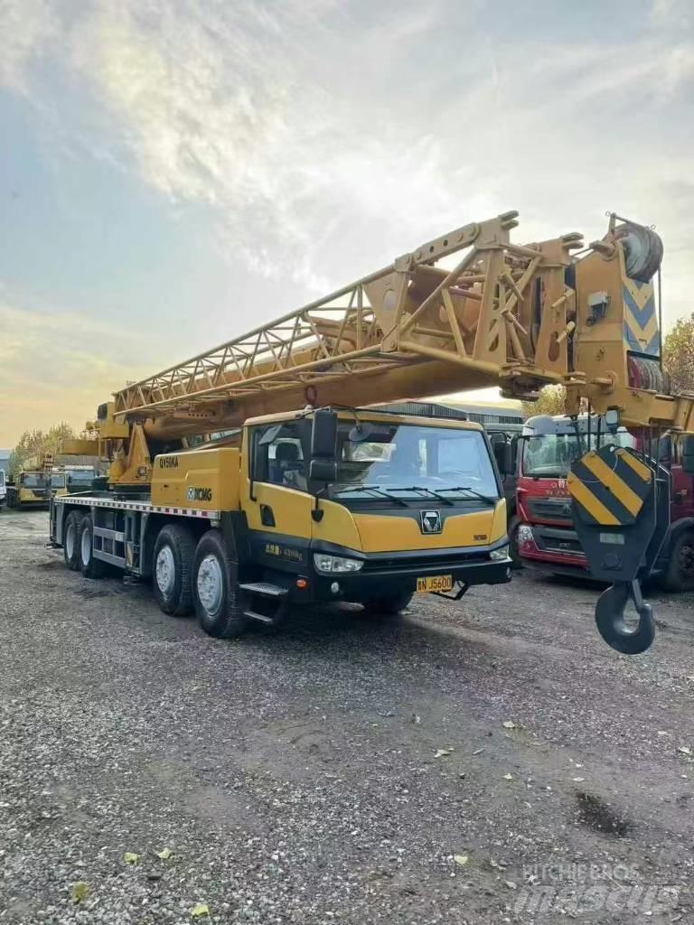 XCMG QY 50 K A Mobile and all terrain cranes