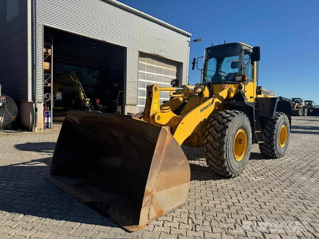 Komatsu WA 320-3H Wheel Loaders