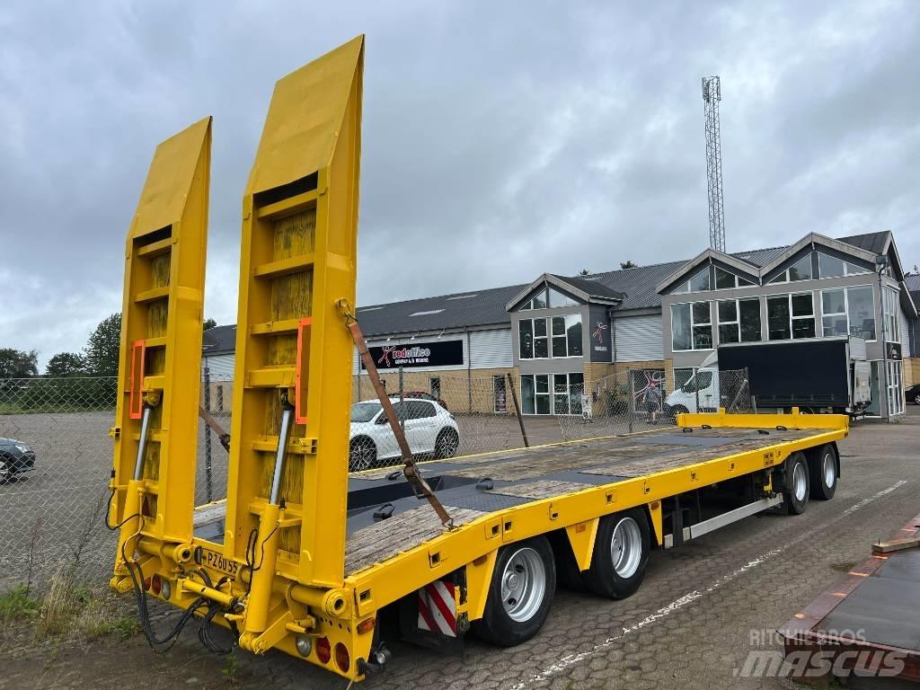  Mtdk 2008 Lowboy trailer