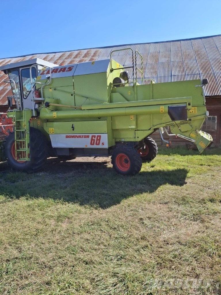 CLAAS Dominator 68 S Combine Harvesters