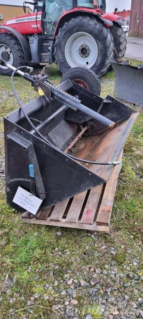 Fjärås 700 Sand And Salt Spreaders