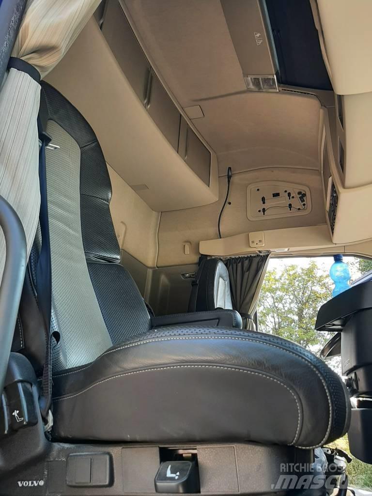 Volvo FH 13 Conventional Trucks / Tractor Trucks
