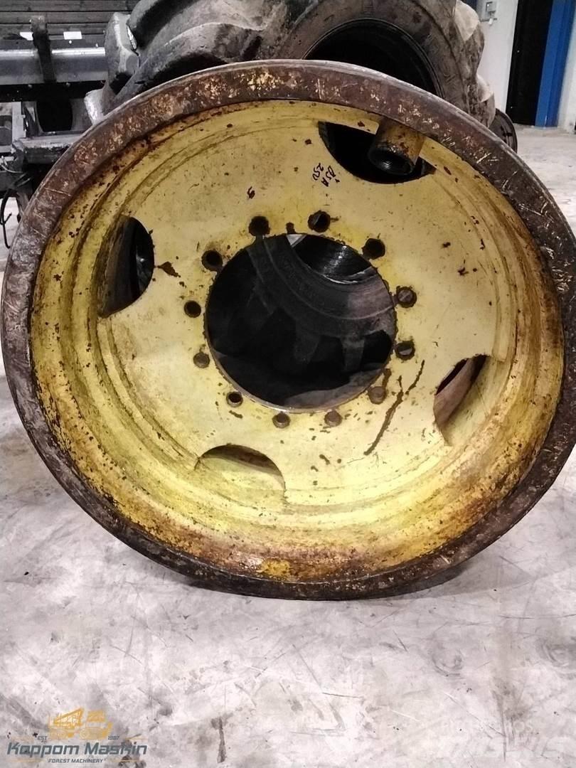 Ösa 250 20x34 Tires, wheels and rims
