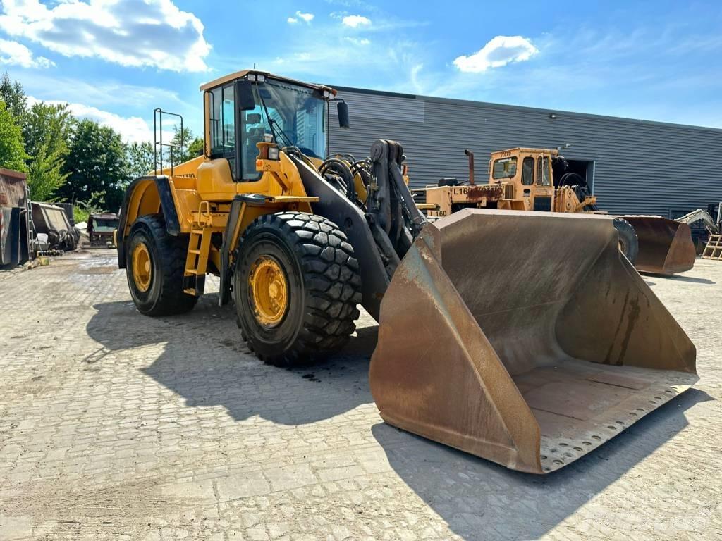 Volvo L180F Wheel Loaders