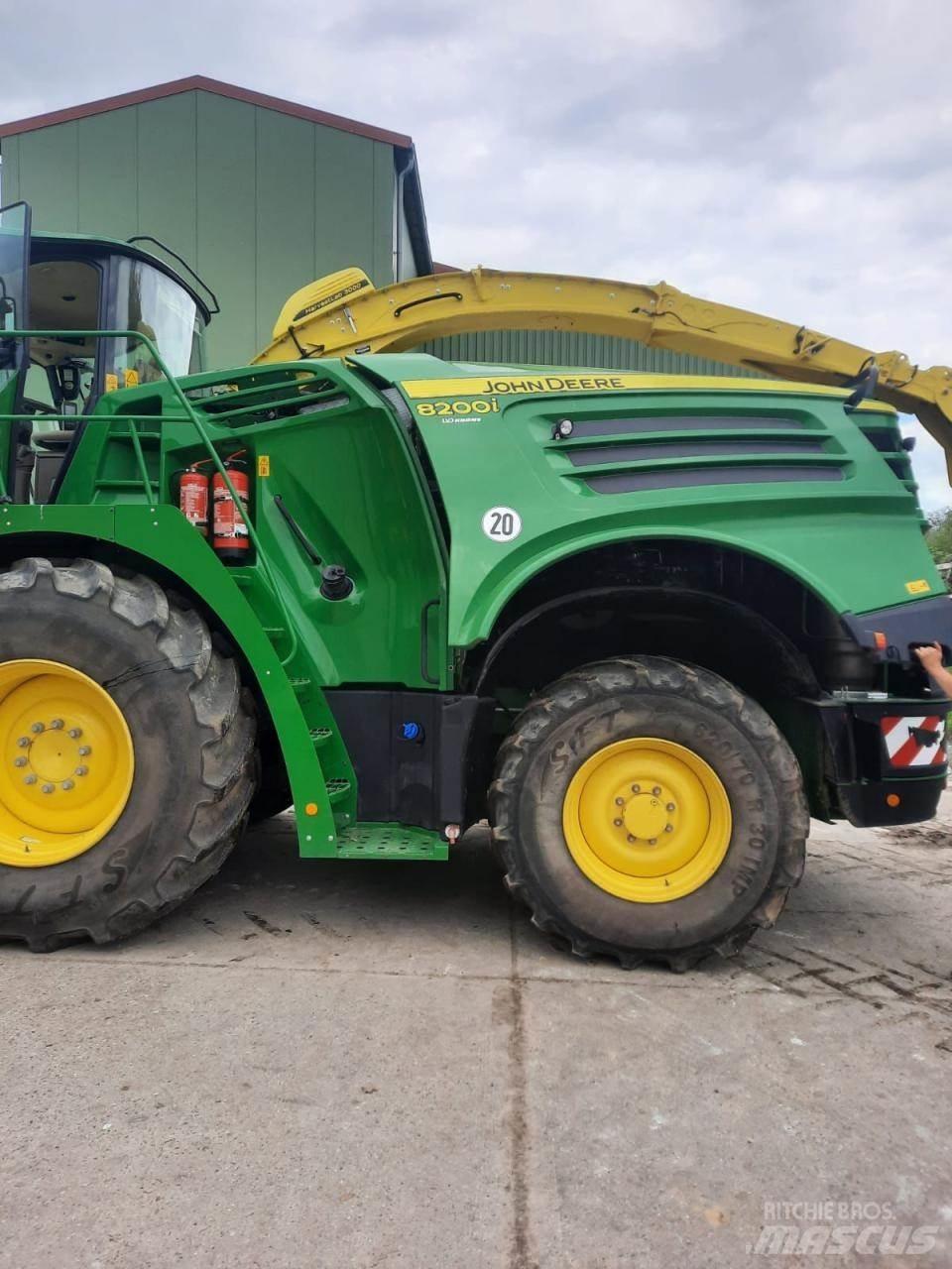 John Deere 8200 i Foragers