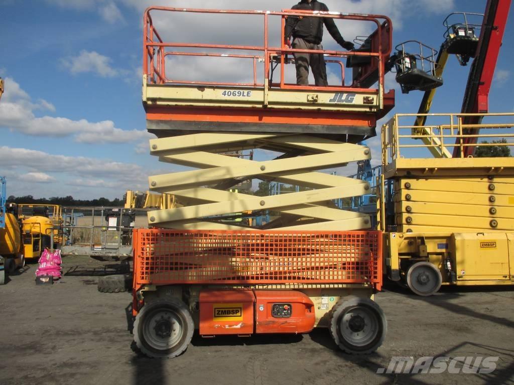 JLG 4069 LE Scissor Lifts