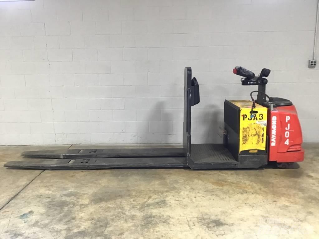 Raymond 8510 Pallet Truck