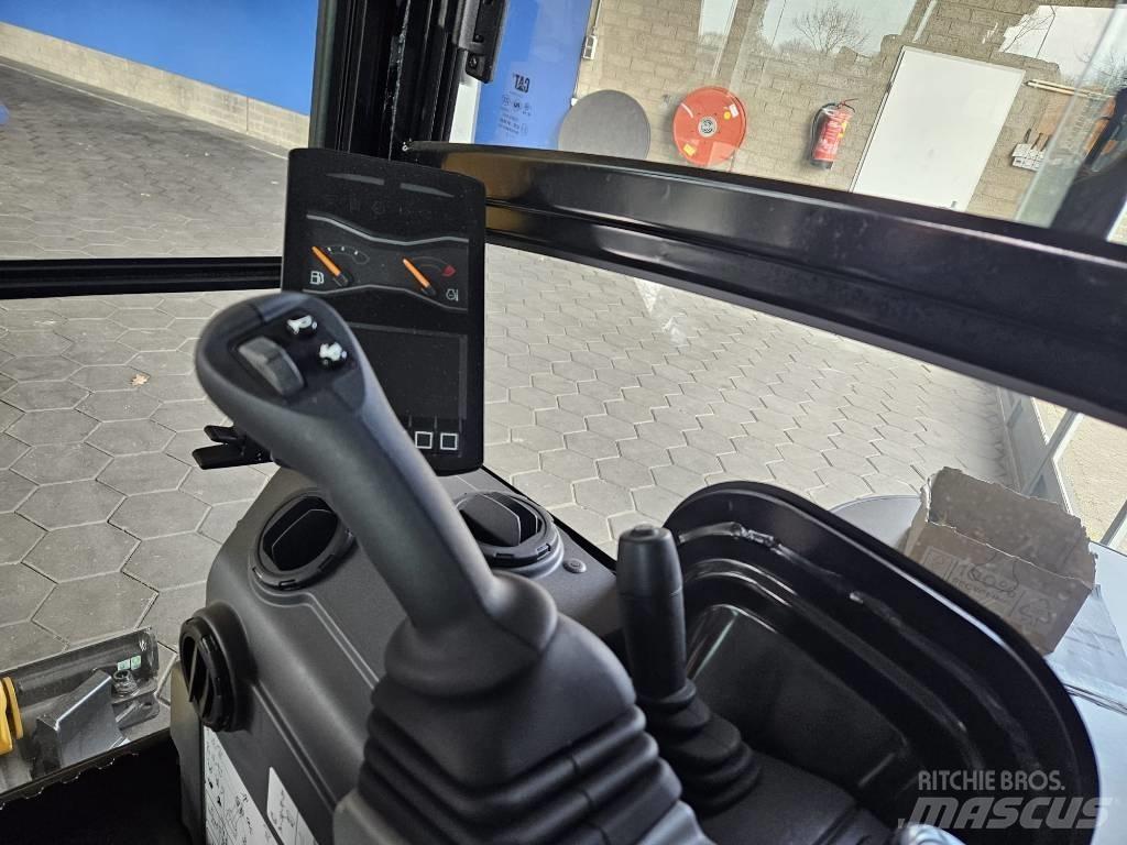 CAT 301.8 Mini Excavators <7t (Mini Diggers)