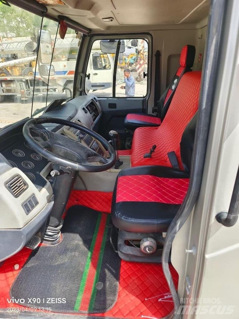 Zoomlion QY50V Mobile and all terrain cranes