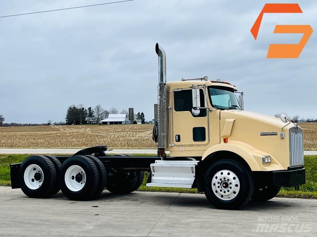 Kenworth T 800 Conventional Trucks / Tractor Trucks