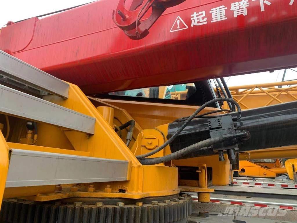 Sany STC250 Mobile and all terrain cranes