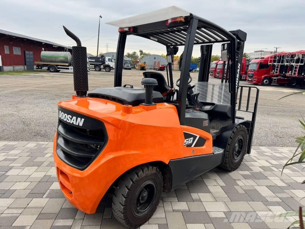 Doosan D 50,  130üó!!! 5t Diesel Forklifts