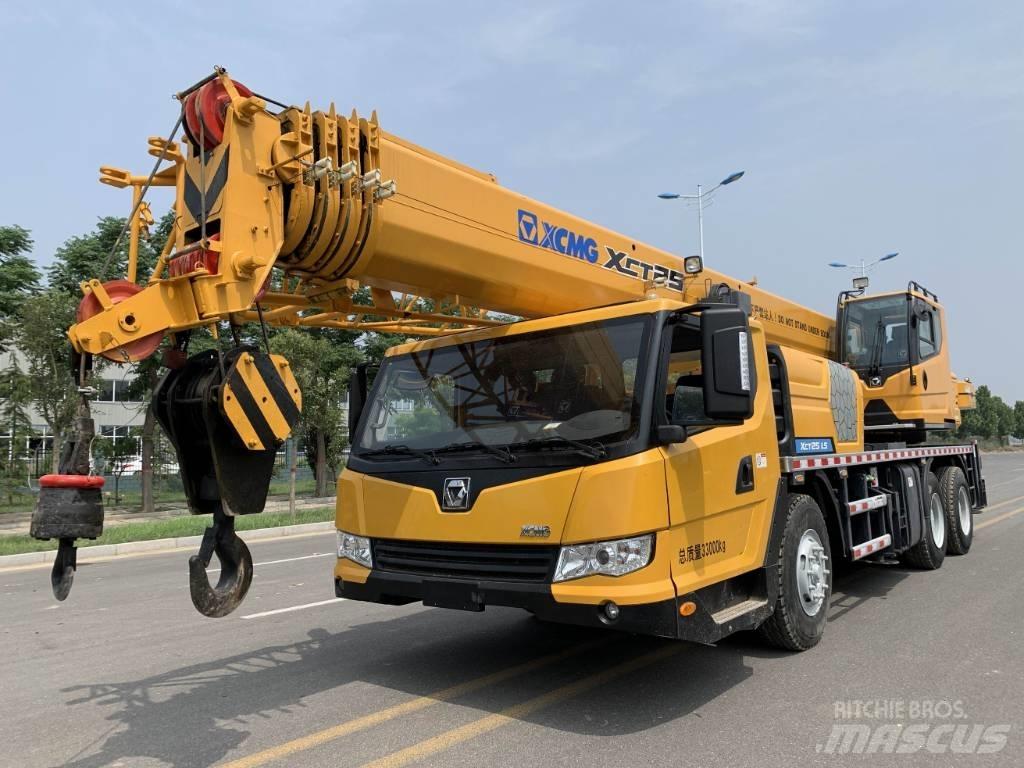 XCMG XCT25L5 Mobile and all terrain cranes