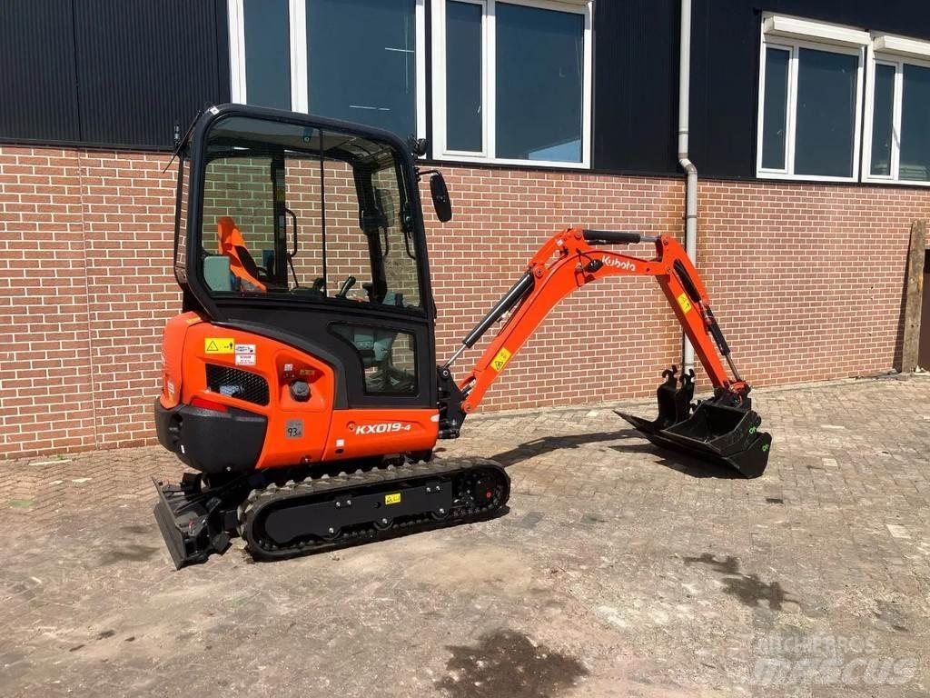 Kubota KX019 4 Mini Excavators <7t (Mini Diggers)