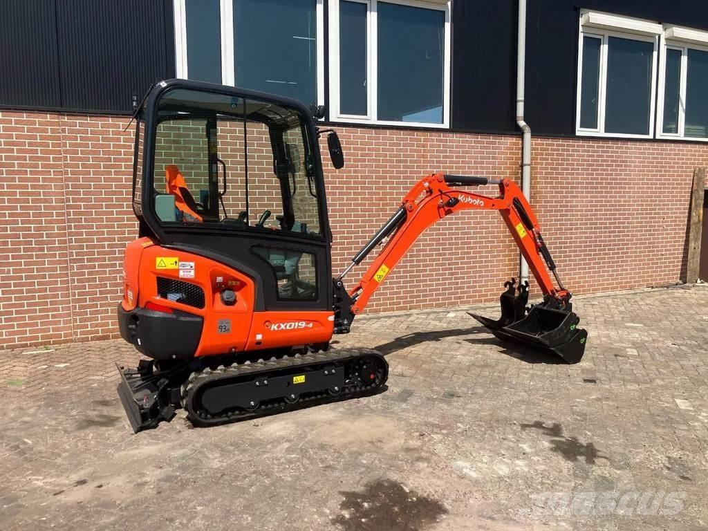 Kubota KX019 4 Mini Excavators <7t (Mini Diggers)
