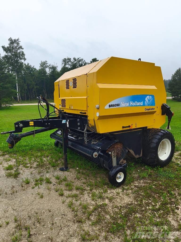 New Holland BR 6090 Round Balers