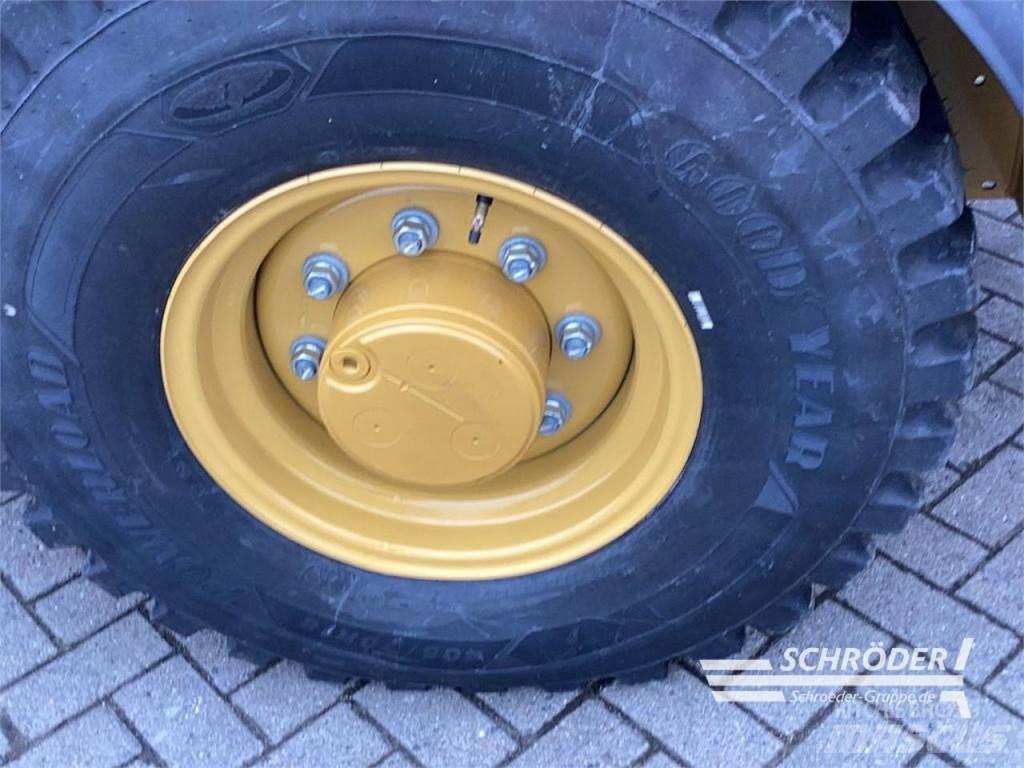 CAT 906 Wheel Loaders
