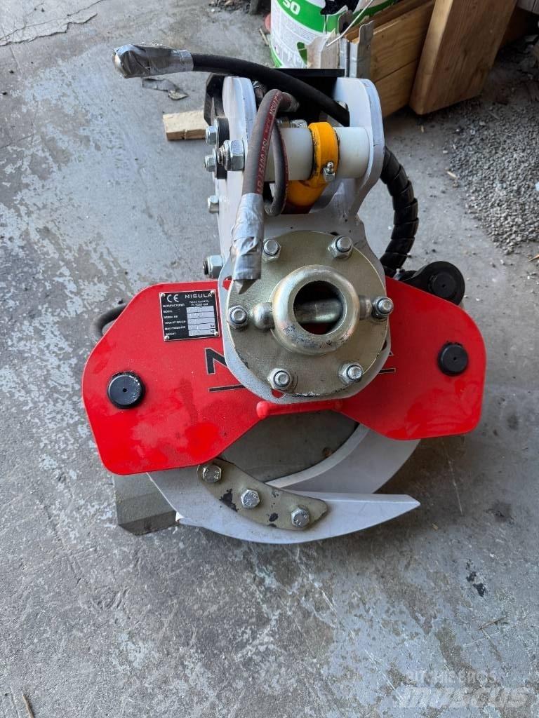 Nisula 155E Grapples/Grapple Trucks