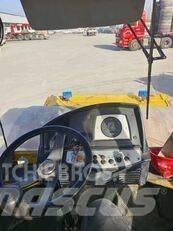 Bomag BW 220D-40 Twin drum rollers