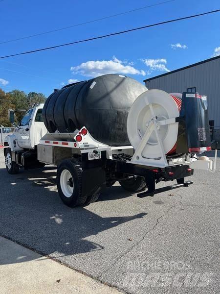 Sterling L9500 Vacuum Trucks