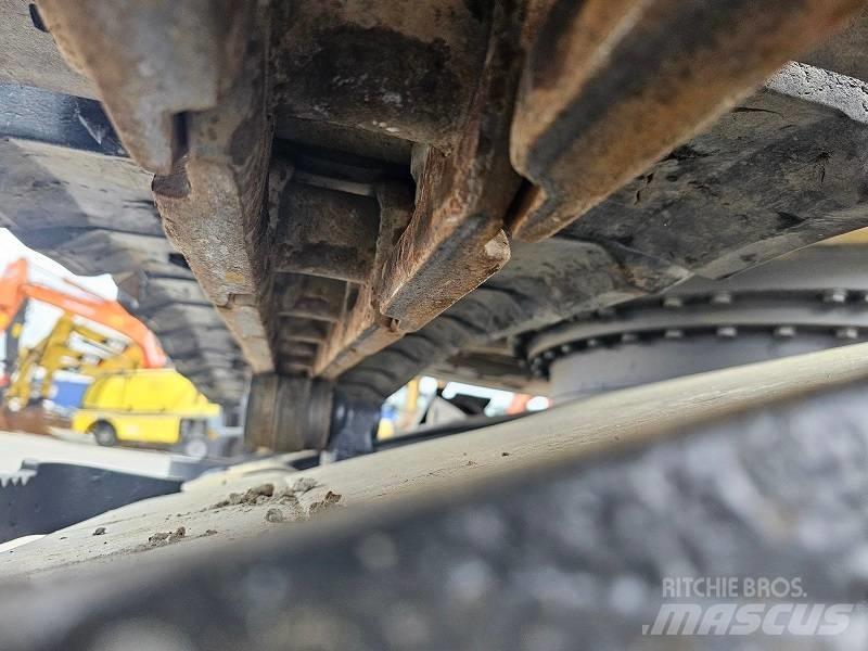 Komatsu PC 138 US-8 Mini excavators  7t - 12t