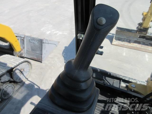 CAT 302.7 D CR Mini Excavators <7t (Mini Diggers)