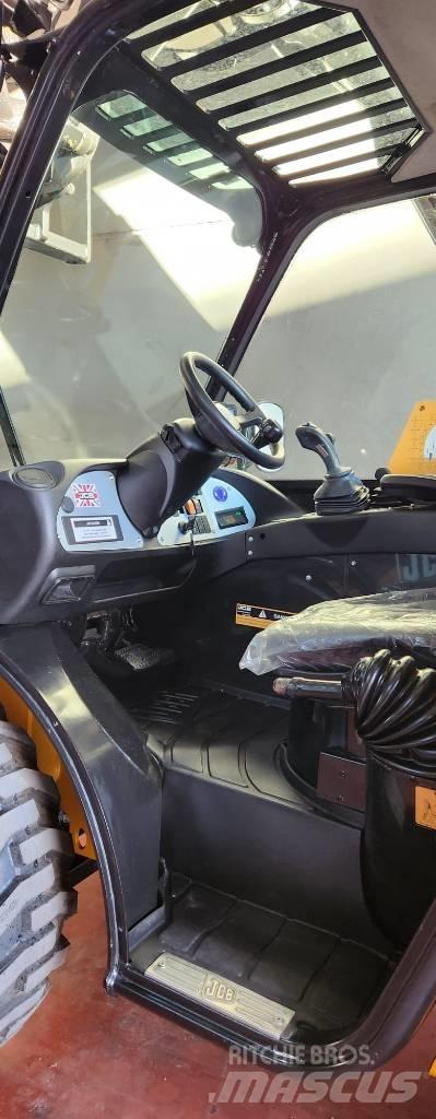 JCB 520-40 Telescopic Handlers