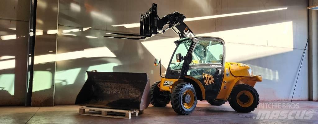 JCB 520-40 Telescopic Handlers