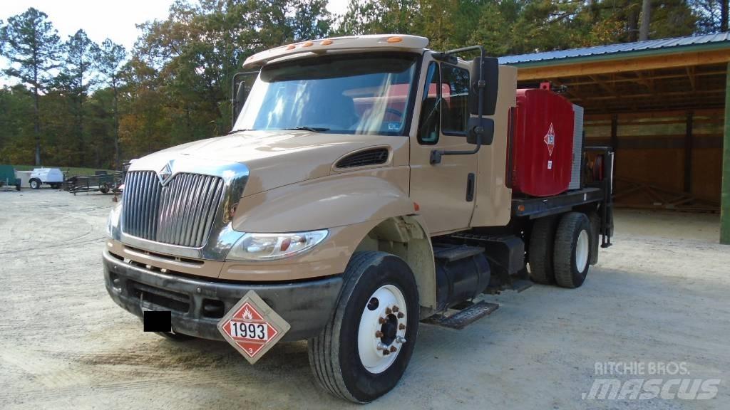 International 8500 Tank Trucks