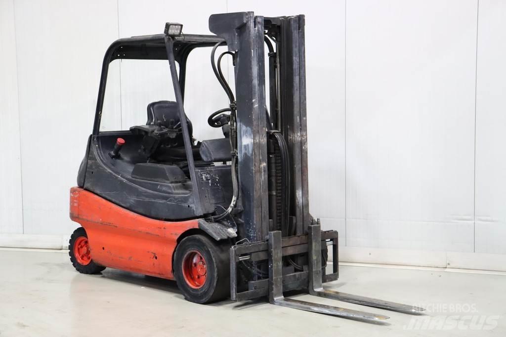 Linde E25-02 Electric Forklifts
