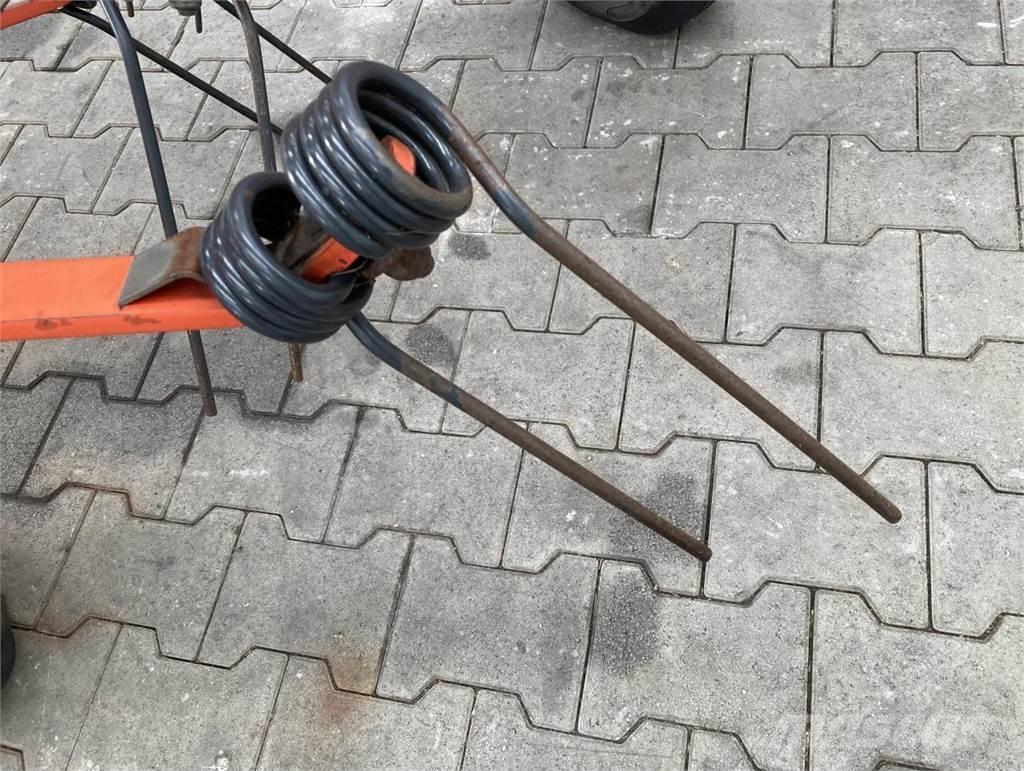 Kuhn GF 5001 MH Rakes and tedders