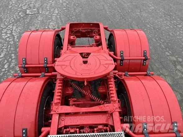 Peterbilt 389 Conventional Trucks / Tractor Trucks