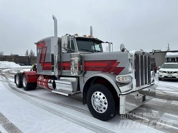 Peterbilt 389 Conventional Trucks / Tractor Trucks