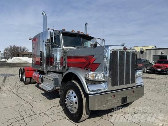 Peterbilt 389 Conventional Trucks / Tractor Trucks