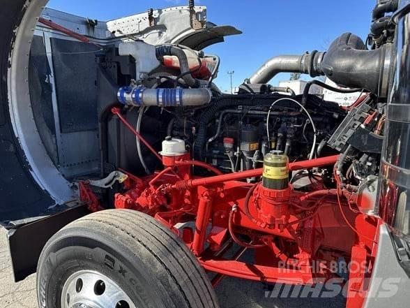Peterbilt 389 Conventional Trucks / Tractor Trucks