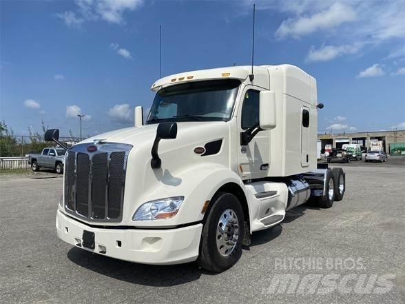 Peterbilt 579 Conventional Trucks / Tractor Trucks