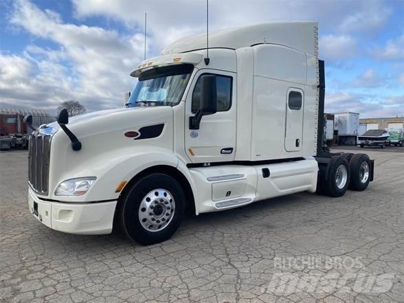 Peterbilt 579 Conventional Trucks / Tractor Trucks