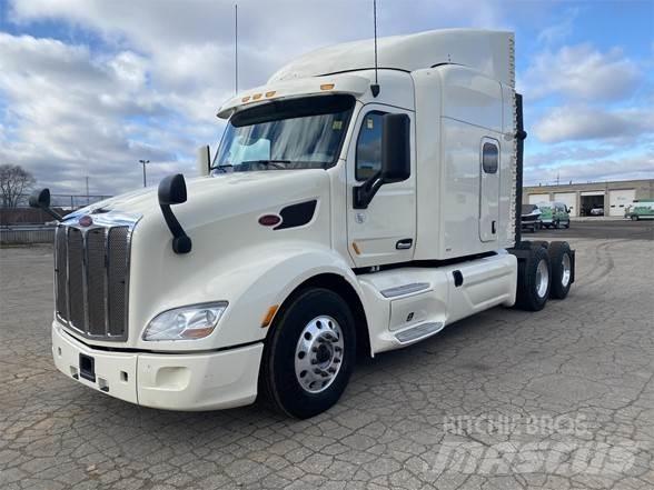 Peterbilt 579 Conventional Trucks / Tractor Trucks