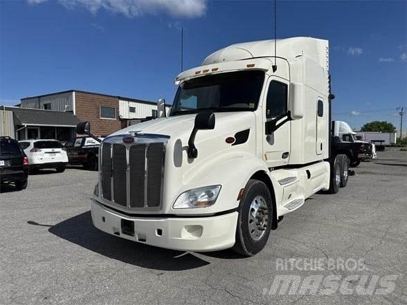 Peterbilt 579 Conventional Trucks / Tractor Trucks