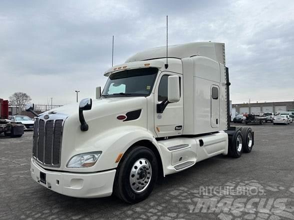 Peterbilt 579 Conventional Trucks / Tractor Trucks